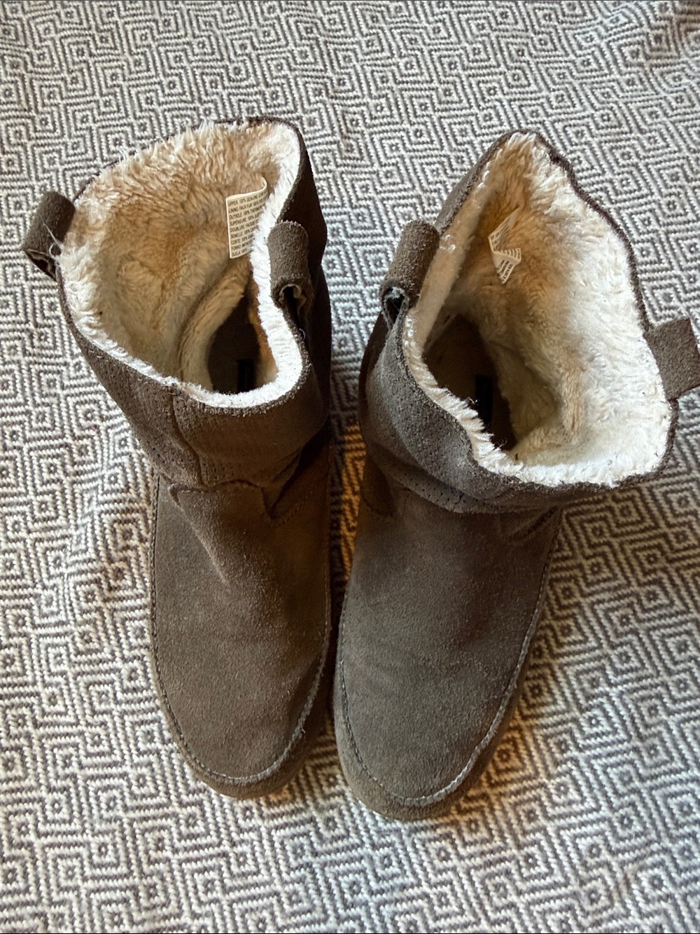 American Eagle Outfitters Brown Suede Tassel Faux-Fur Lined Ankle Boots - Picture 4 of 14